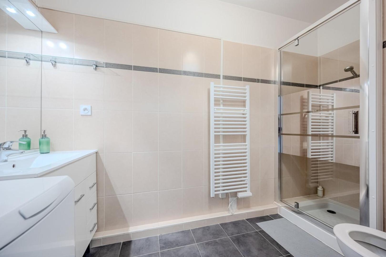 Apartament Le Neroli T2 Dernier Etage Avec Terrasse Et Garage Tulon Zewnętrze zdjęcie